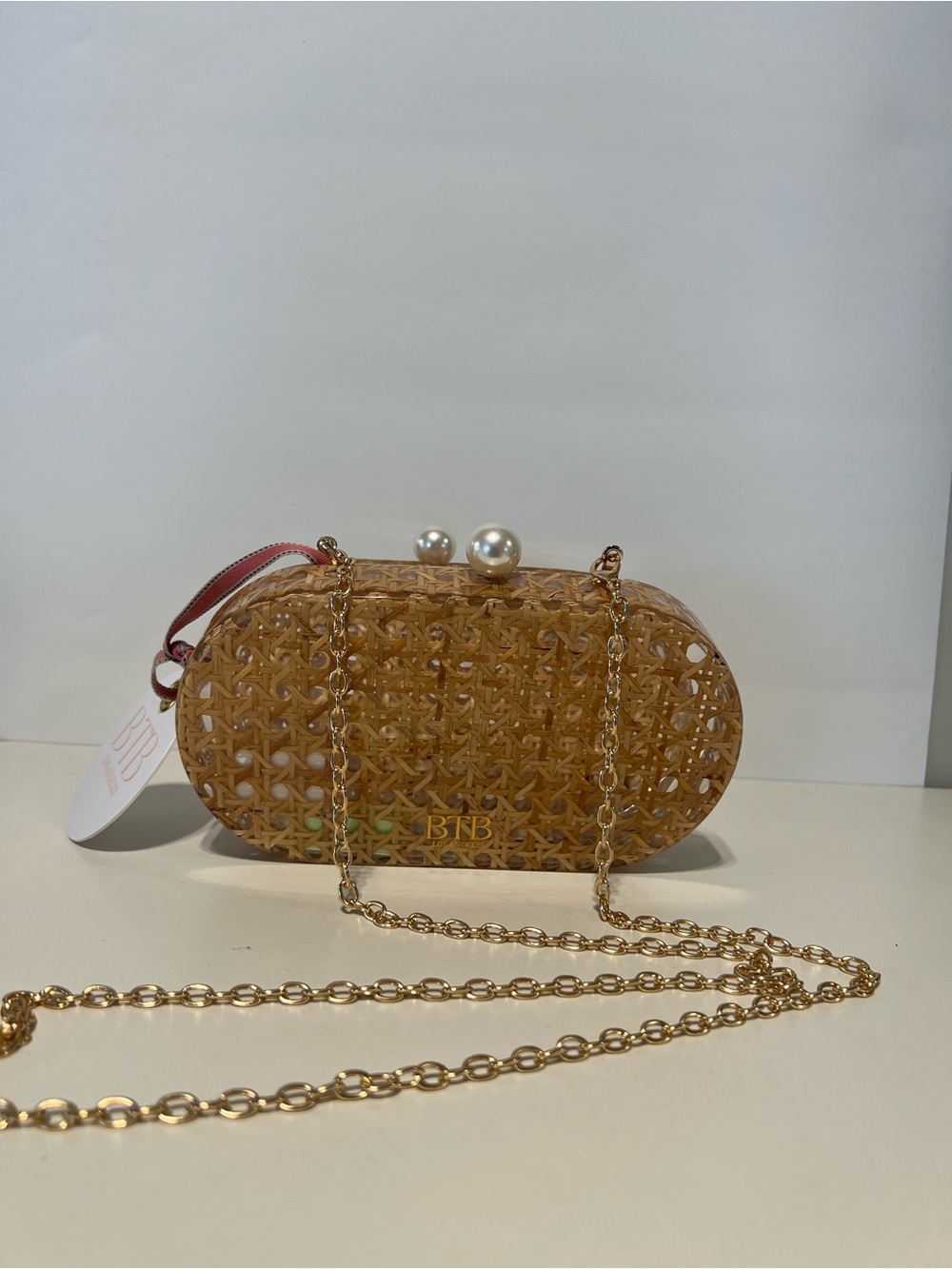 BTB Los angeles
Caillou Clutch in Natural - Picture 7 of 11